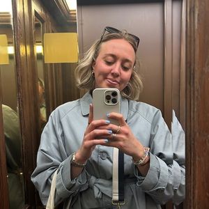 Meet your Posher, Danika